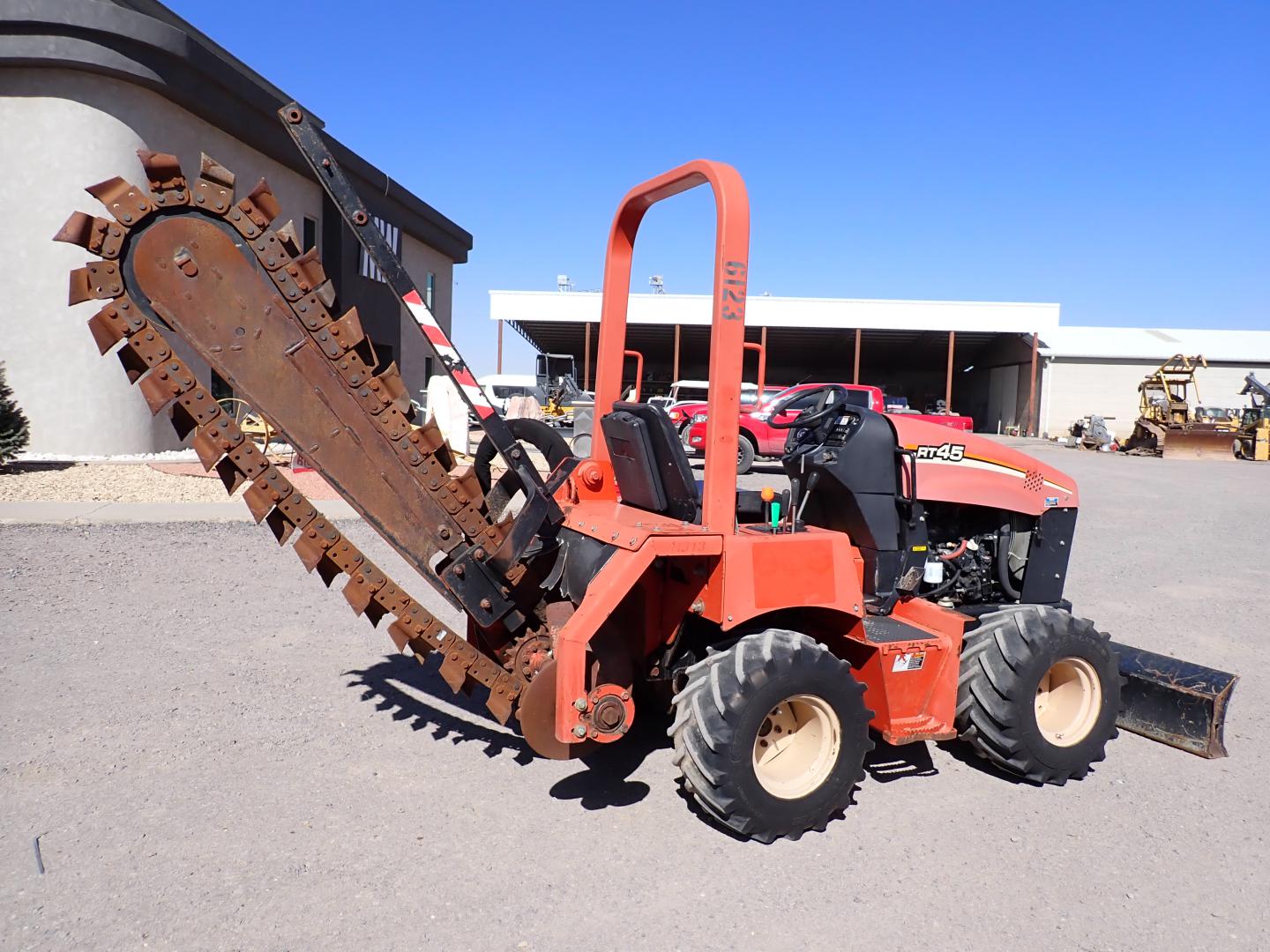 ./imagenes/INVOICE/2019/16495/ZANJADORA DITCH WITCH_RT45 (3).JPG